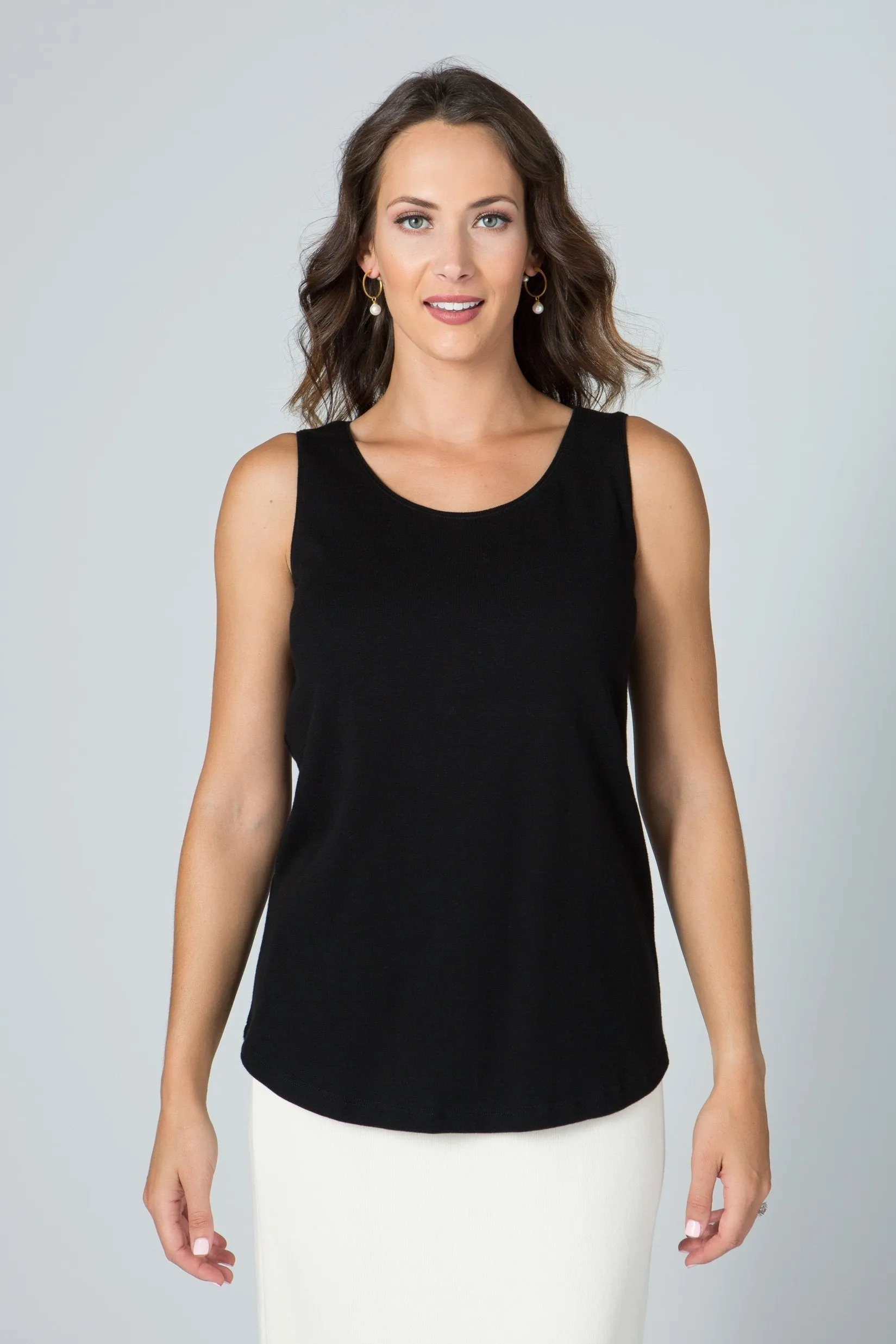 26” Sleeveless Scoop Neck Tank