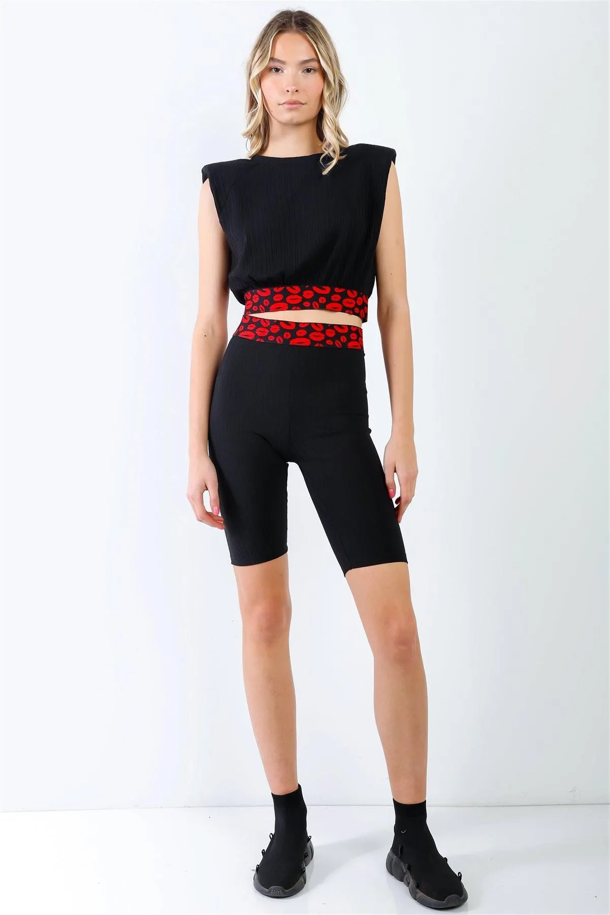 Black Cotton Ribbed "Kisses" Print Details Shoulder Pad Sleeveless Crop Top & Biker Shorts Set /2-2-2