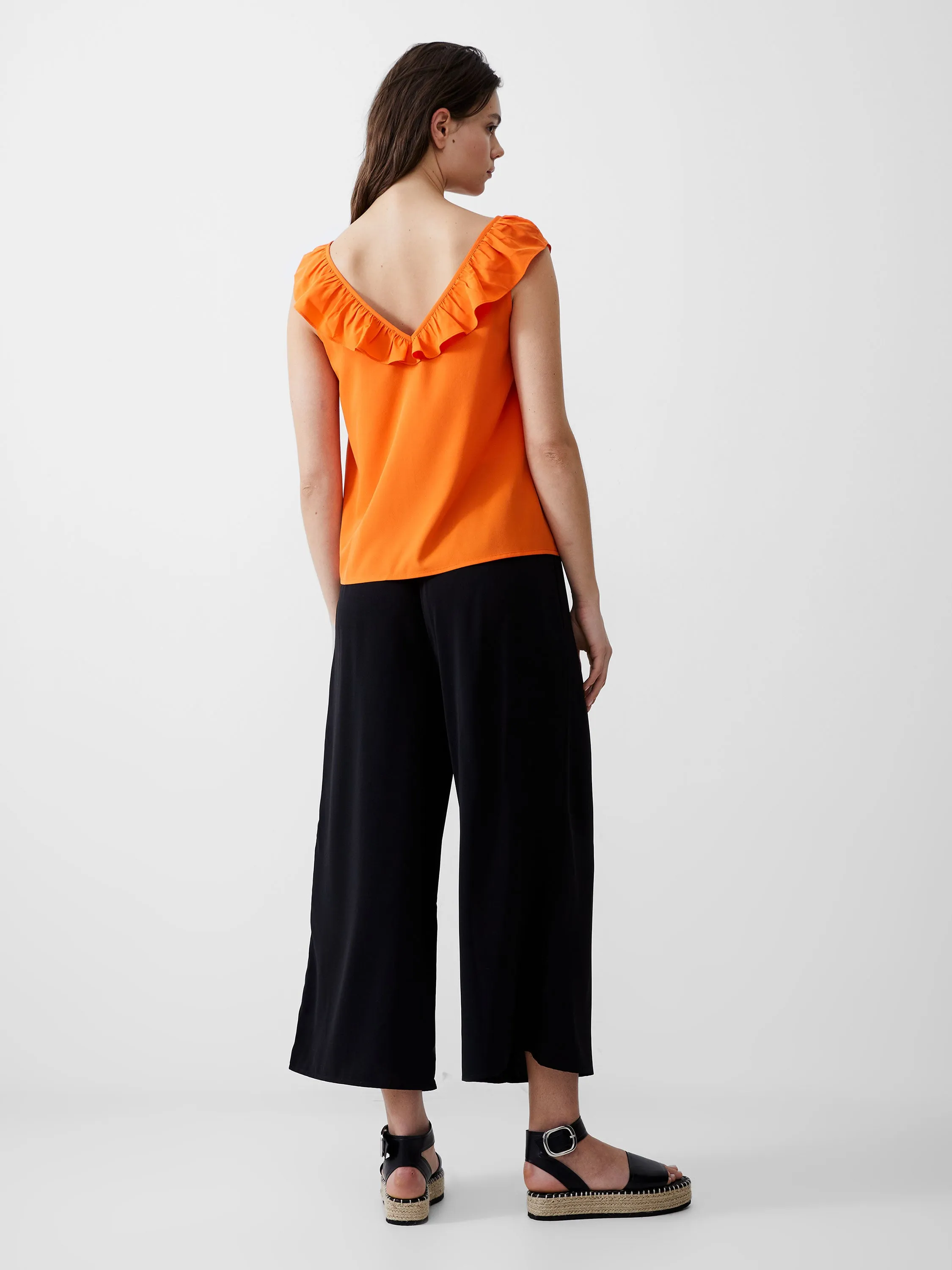 Frill Sleeveless Crepe Light Top