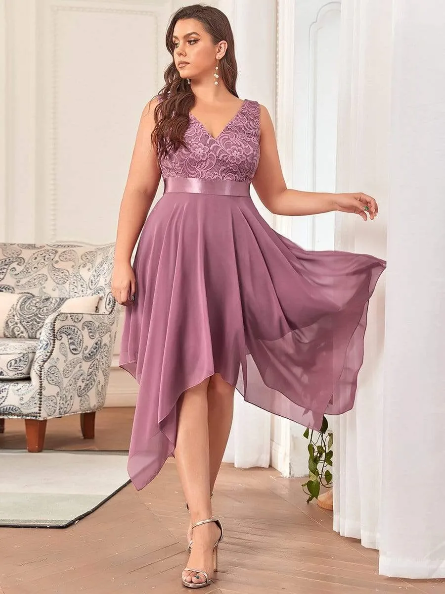 Plus Size Stunning V Neck Lace & Chiffon Prom Dress for Women