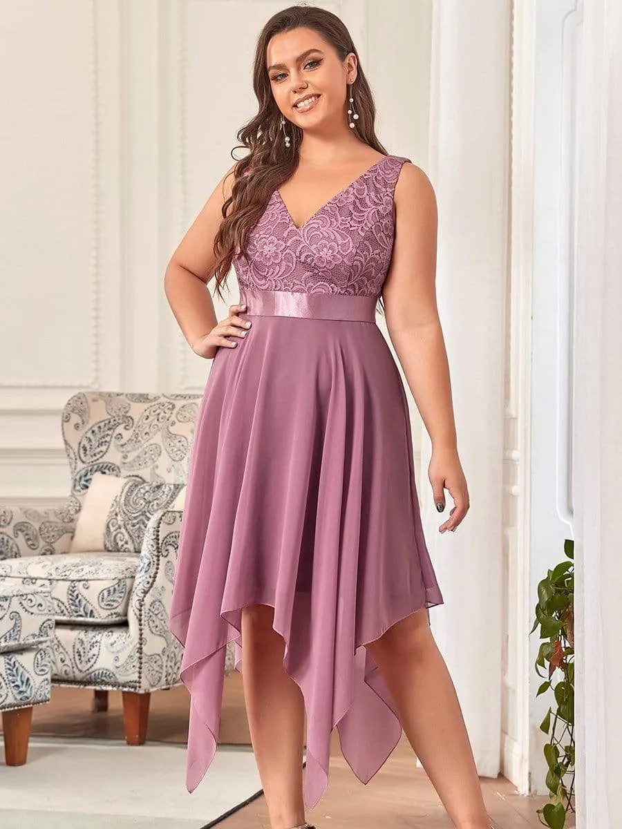 Plus Size Stunning V Neck Lace & Chiffon Prom Dress for Women